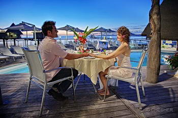 Ouen Toro Restaurant Noumea honeymoon dinner